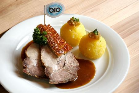 Bio-Bayern Schweinsbraten mit Knödel
